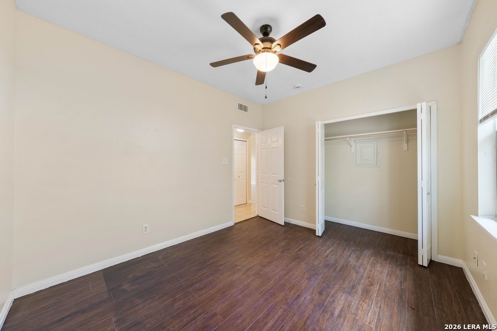 518 Dukeway, Universal City, TX 78148