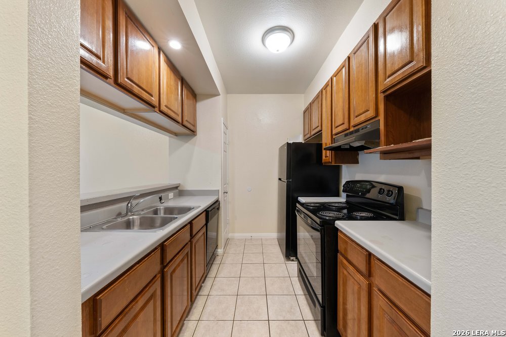 518 Dukeway, Universal City, TX 78148