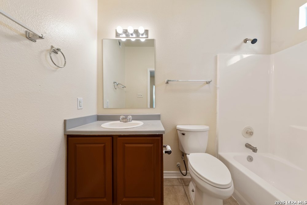 518 Dukeway, Universal City, TX 78148