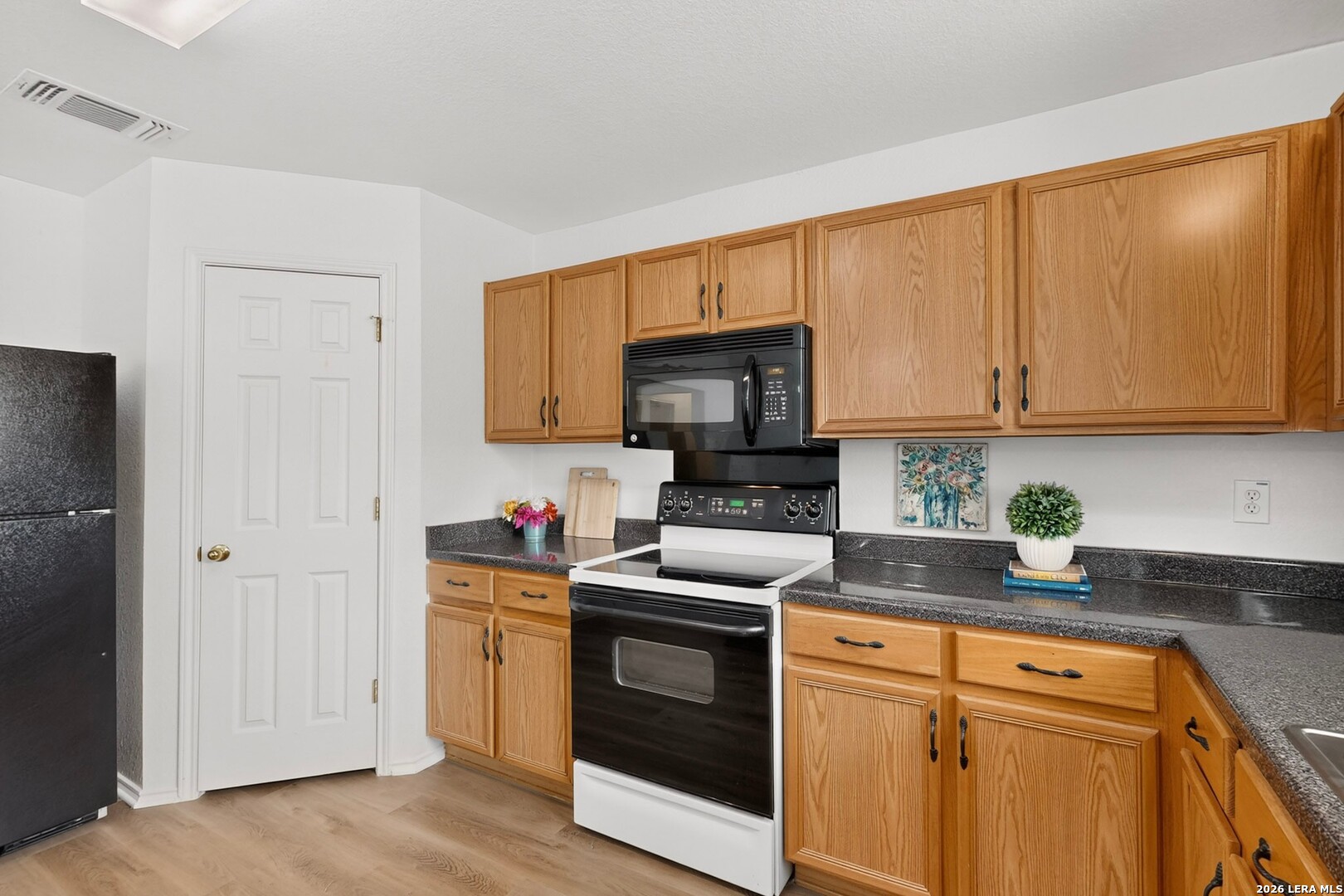 3304 Whisper Bluff, Schertz, TX 78108