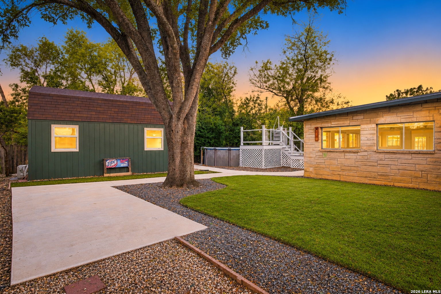 311 Waring Dr, San Antonio, TX 78216