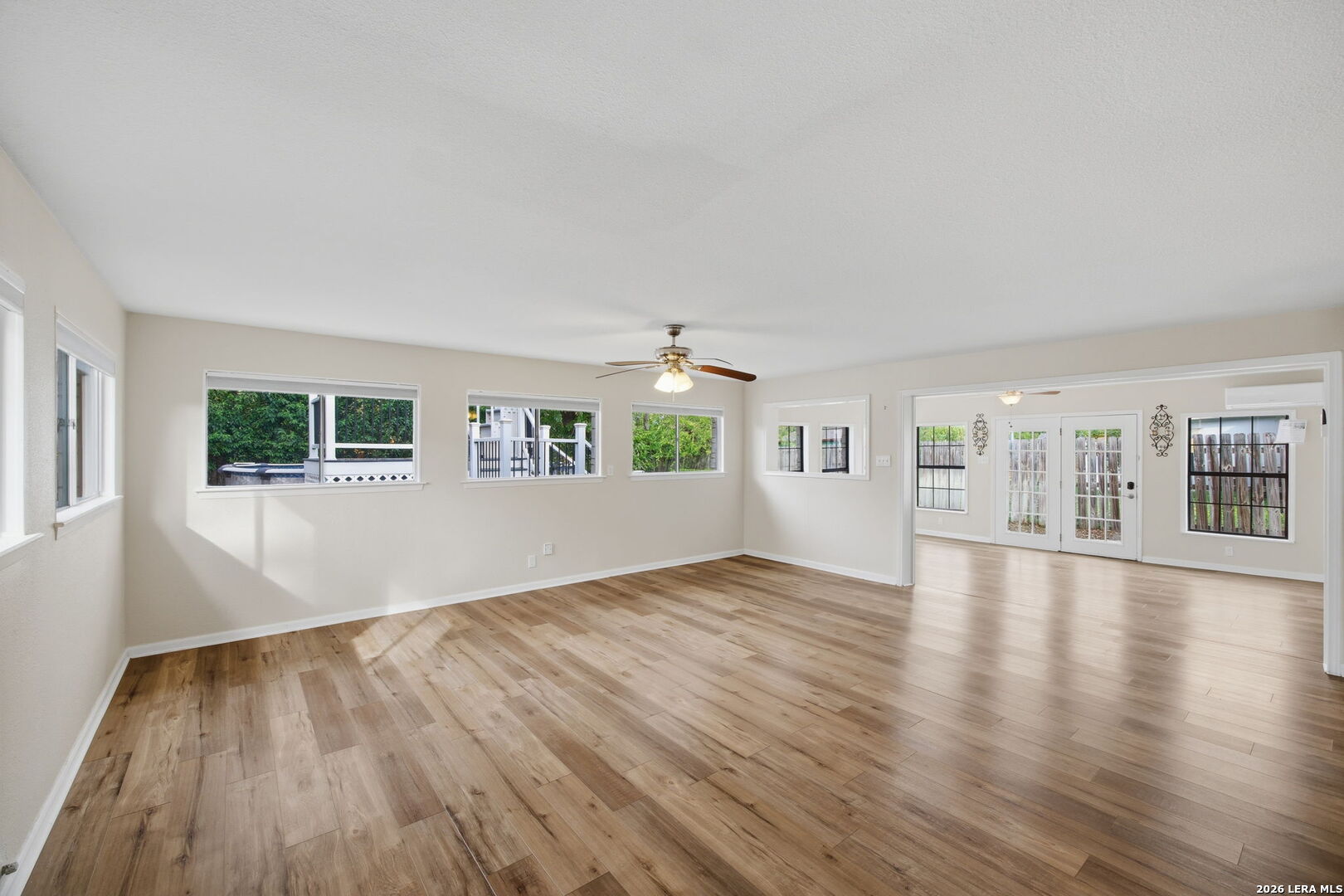 311 Waring Dr, San Antonio, TX 78216