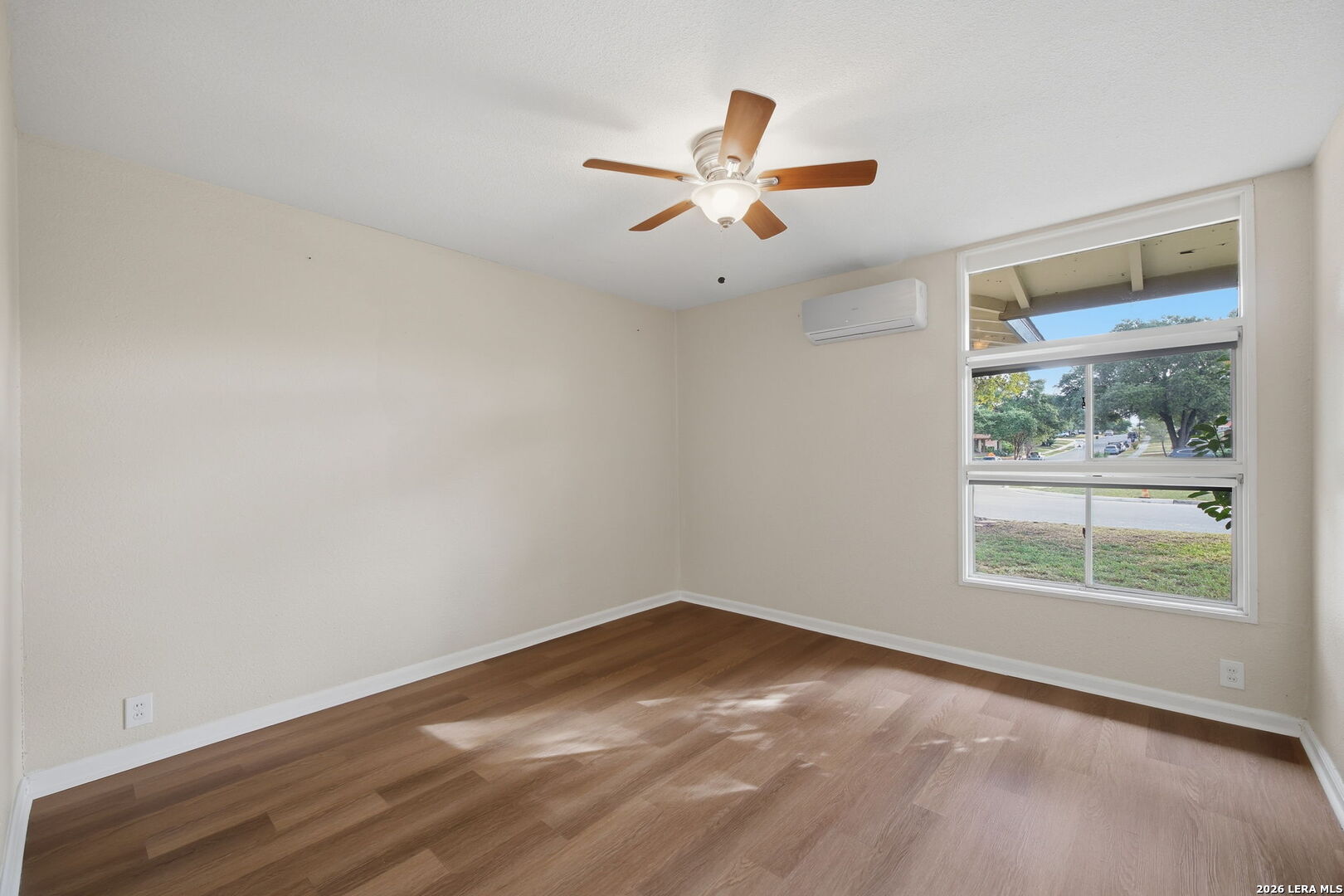 311 Waring Dr, San Antonio, TX 78216