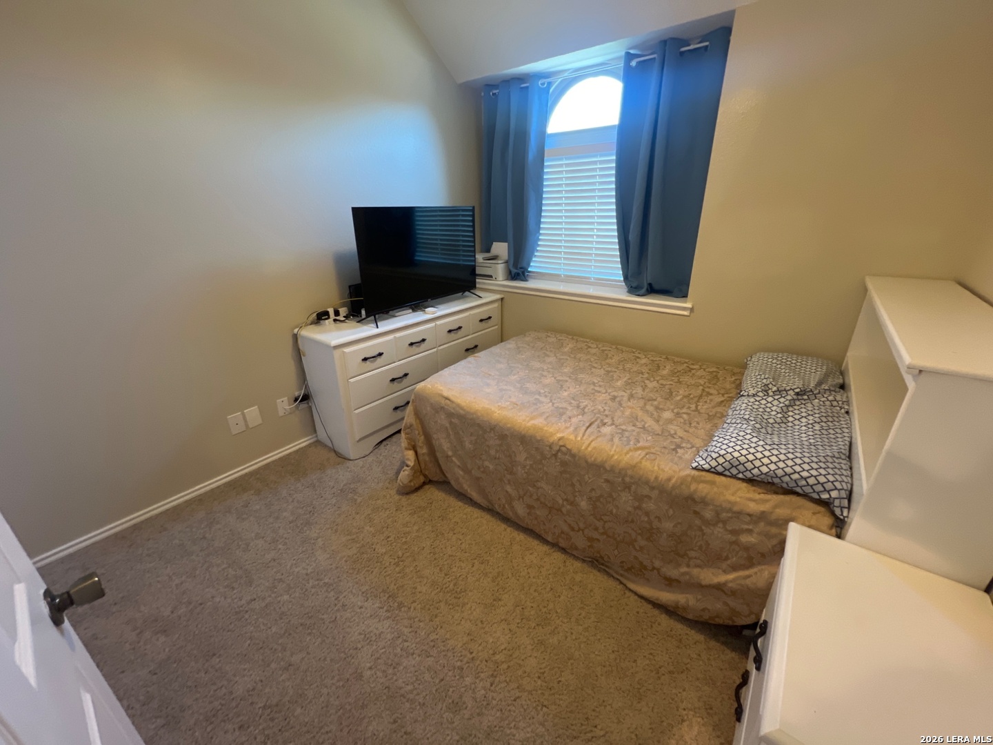 5863 Spring, San Antonio, TX 78247