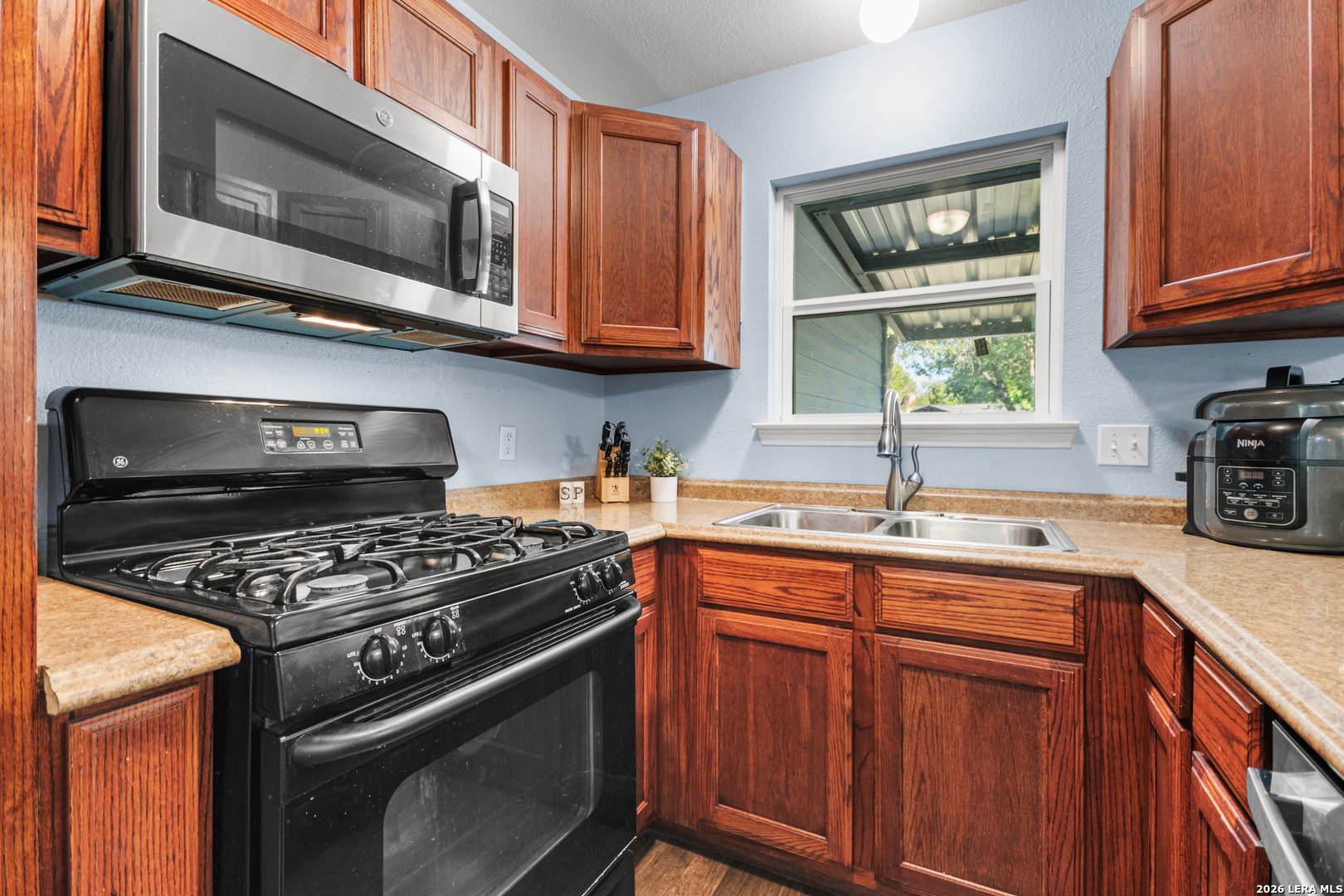 5331 HAPPINESS ST, Kirby, TX 78219