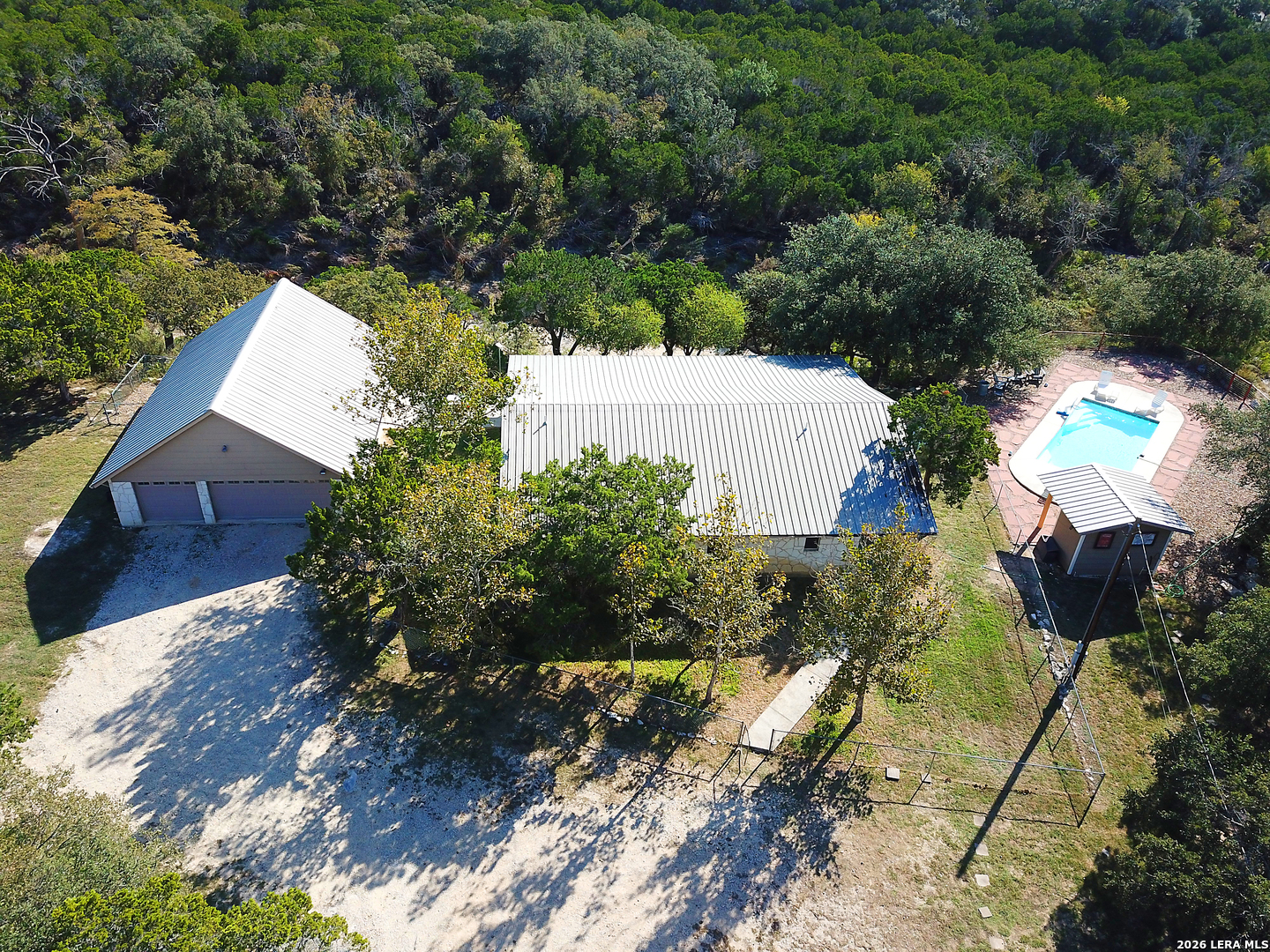 1012 RED BLUFF RANCH RD, Pipe Creek, TX 78063