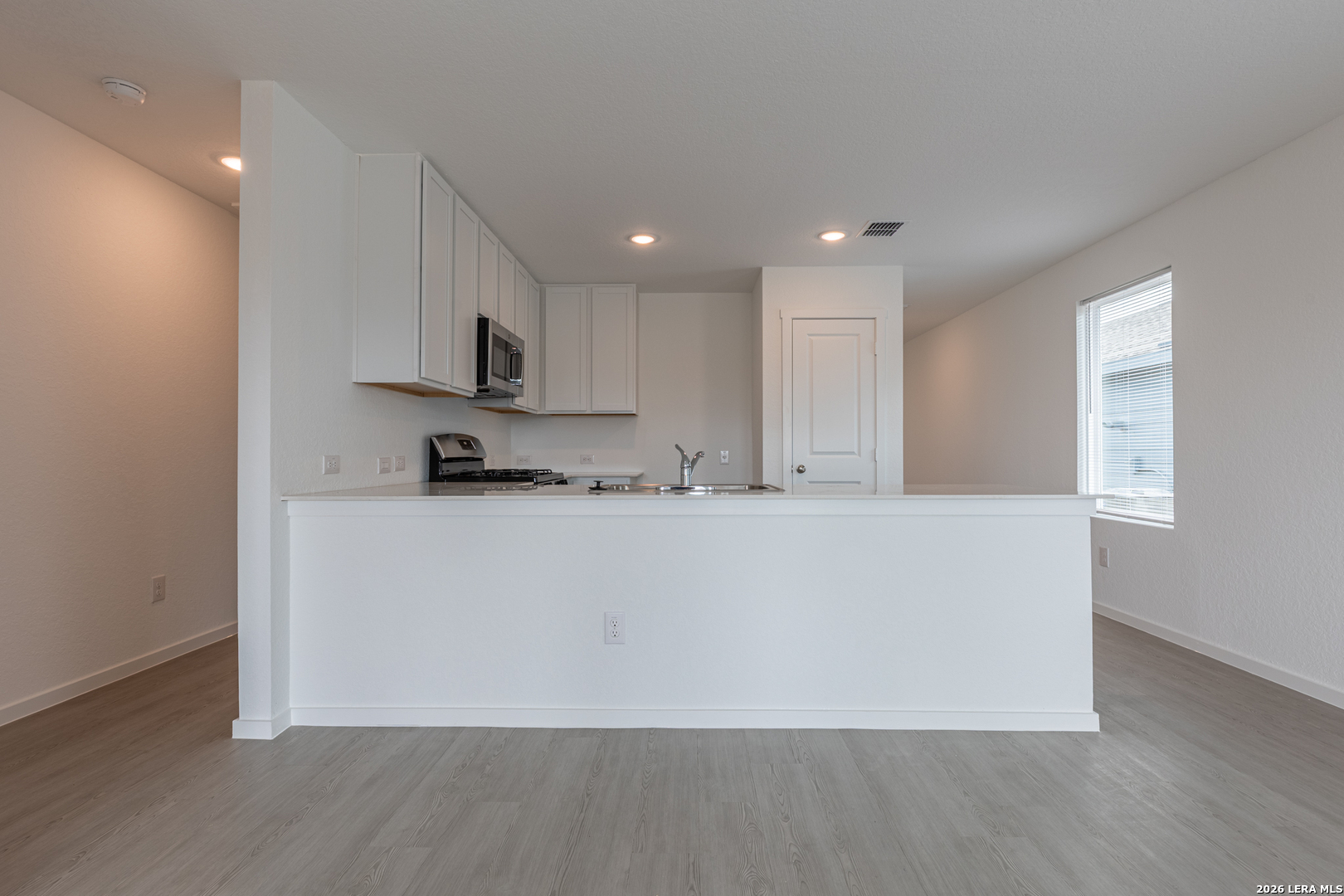 5618 WILLOW POINT BLVD, San Antonio, TX 78219