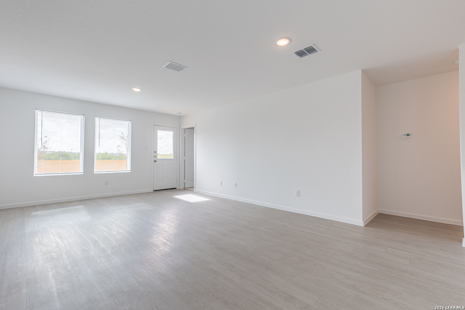 5618 WILLOW POINT BLVD, San Antonio, TX 78219