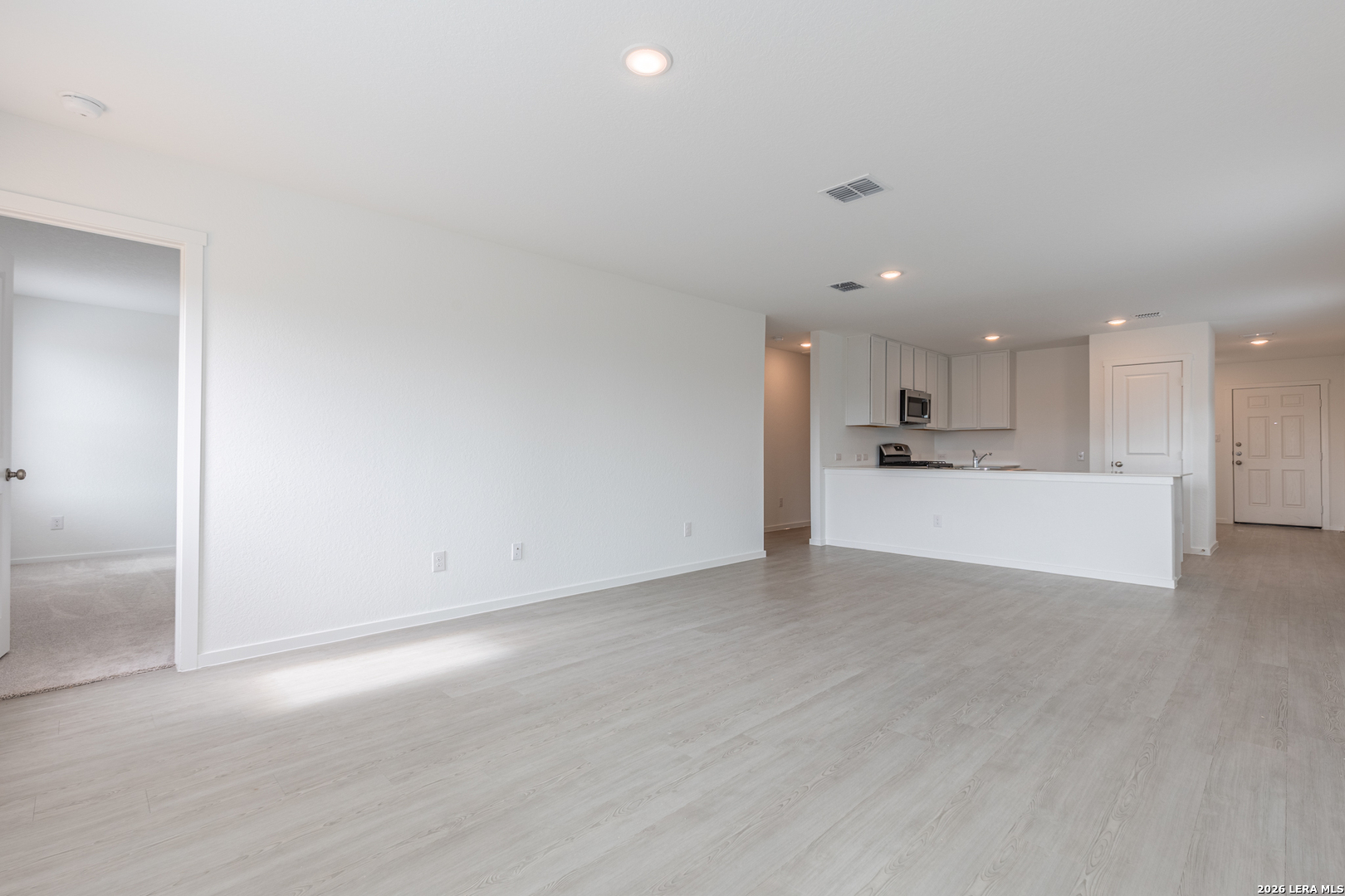 5618 WILLOW POINT BLVD, San Antonio, TX 78219