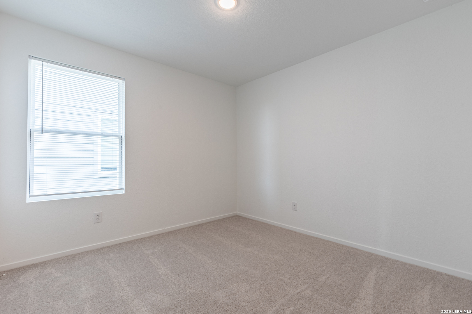 5618 WILLOW POINT BLVD, San Antonio, TX 78219