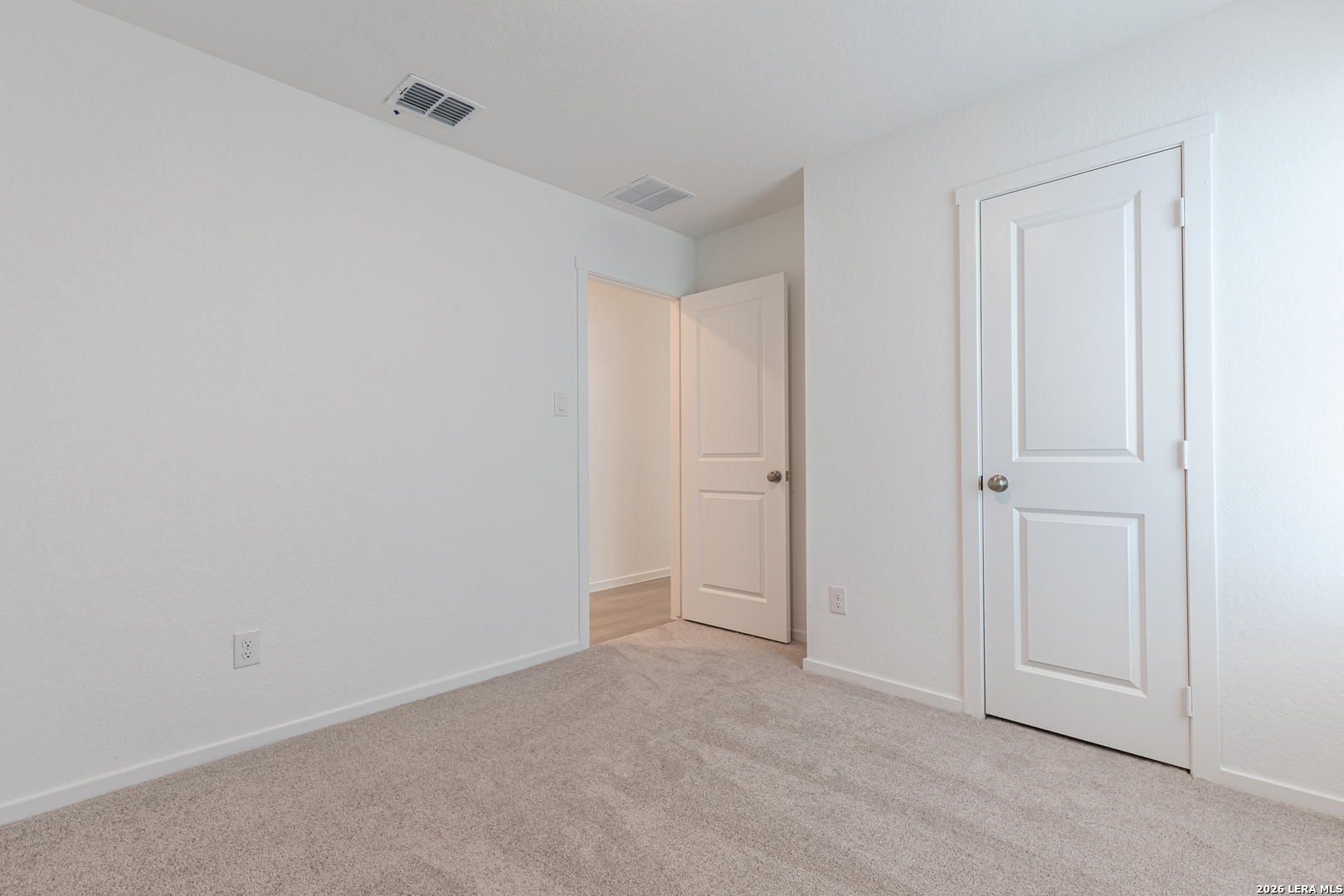 5618 WILLOW POINT BLVD, San Antonio, TX 78219