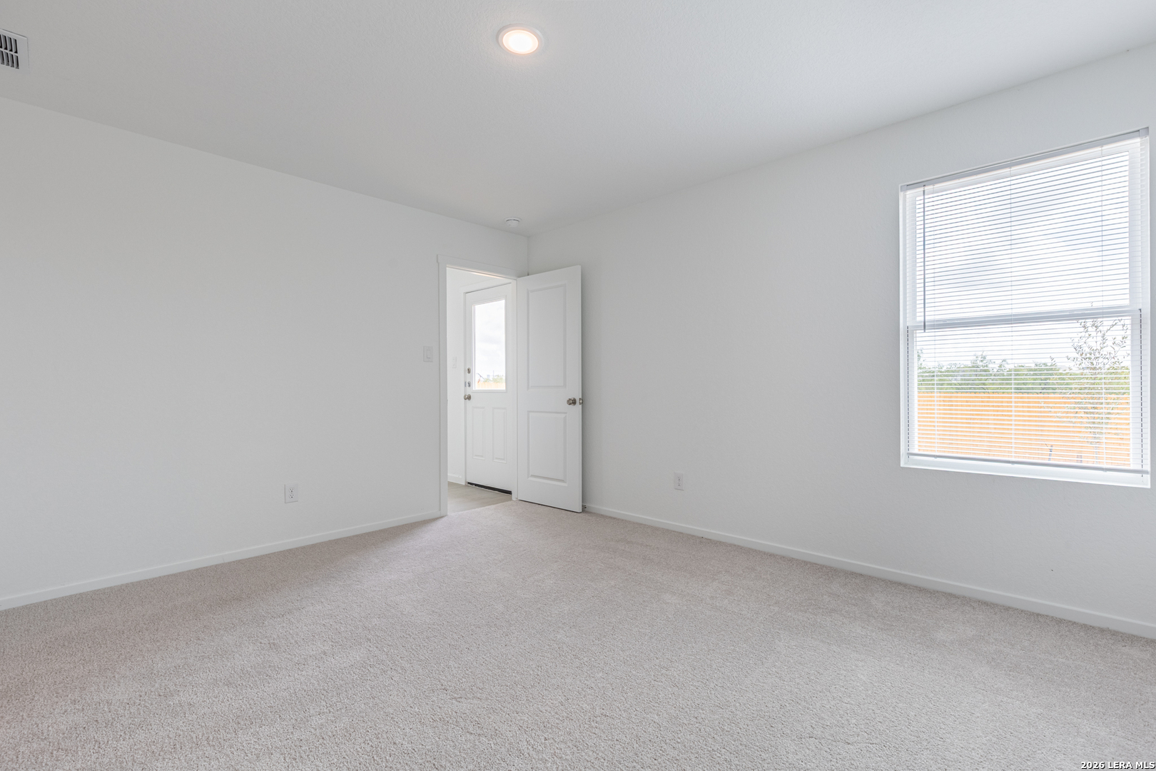 5618 WILLOW POINT BLVD, San Antonio, TX 78219