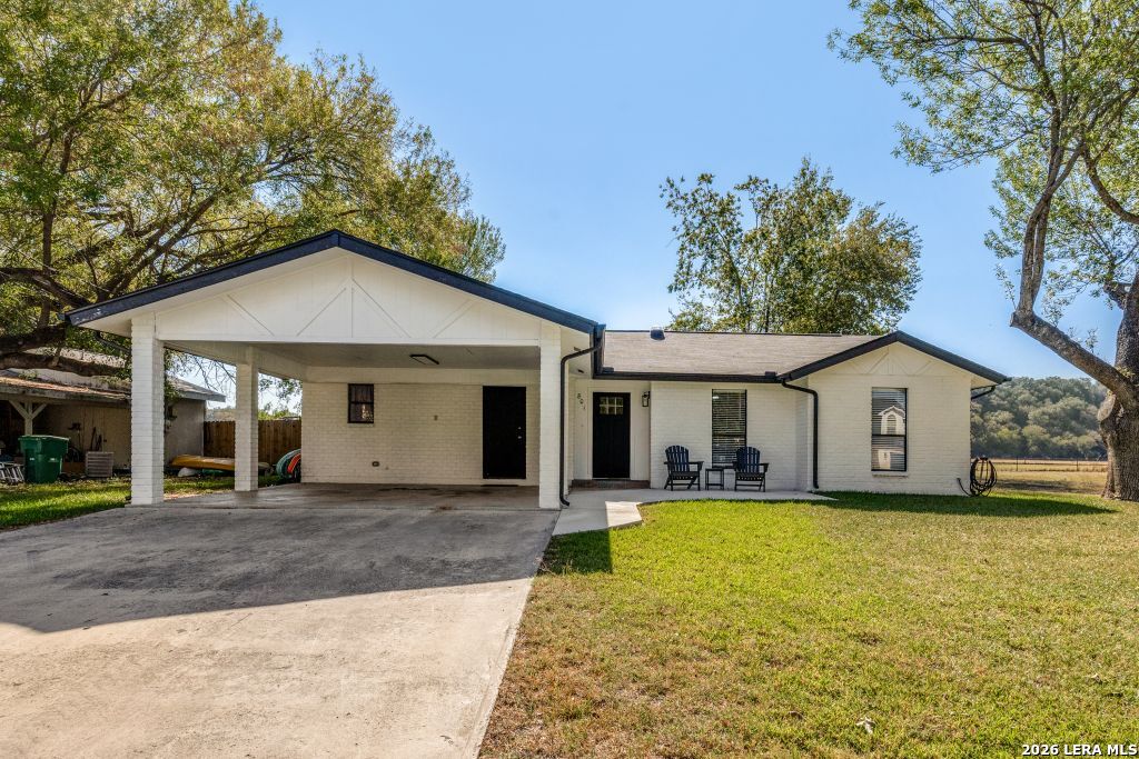 Photo 1 of Single family home for sale at 801 Pecan St, Canyon Lake, TX 78133 | MLS# 2026932 | Listing updated on 2026-10-29