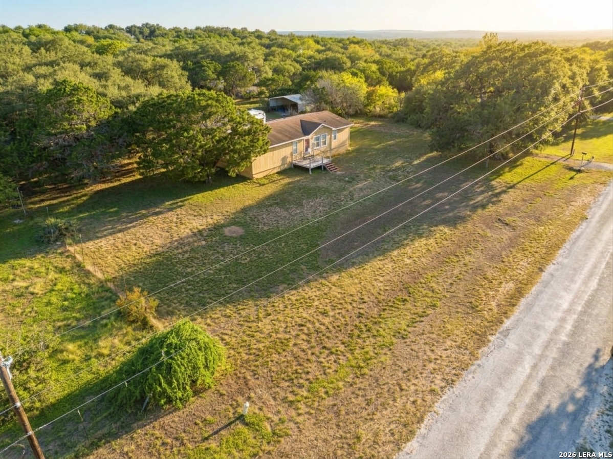 107 OAK MEADOW LN, Lakehills, TX 78063