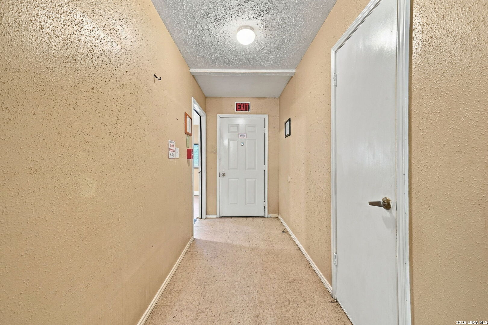Entry/Foyer