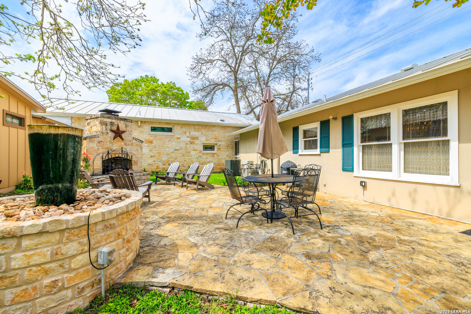 202 S BOWIE ST, Fredericksburg, TX 78624