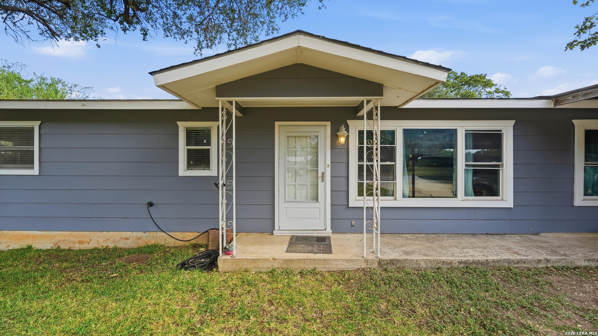 108 OAK SPRINGS DR, Canyon Lake, TX 78133