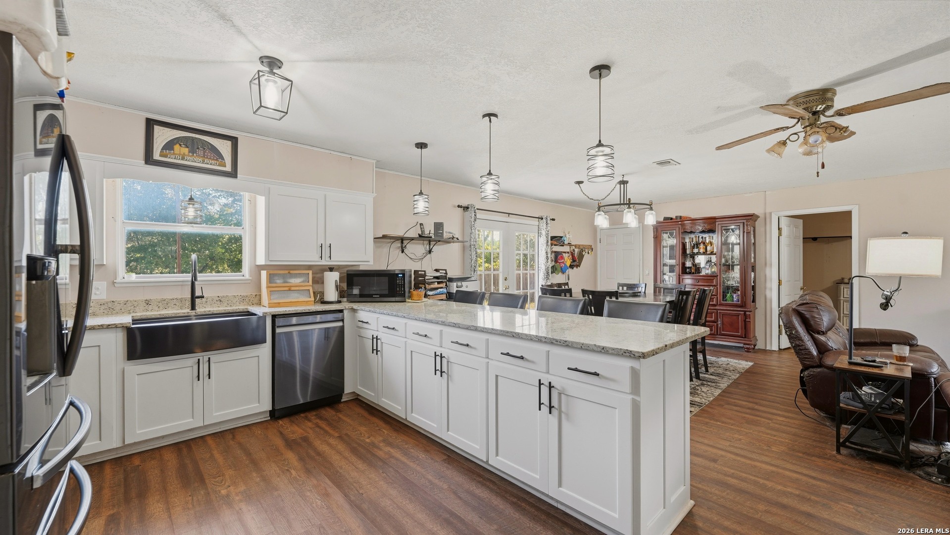 108 OAK SPRINGS DR, Canyon Lake, TX 78133