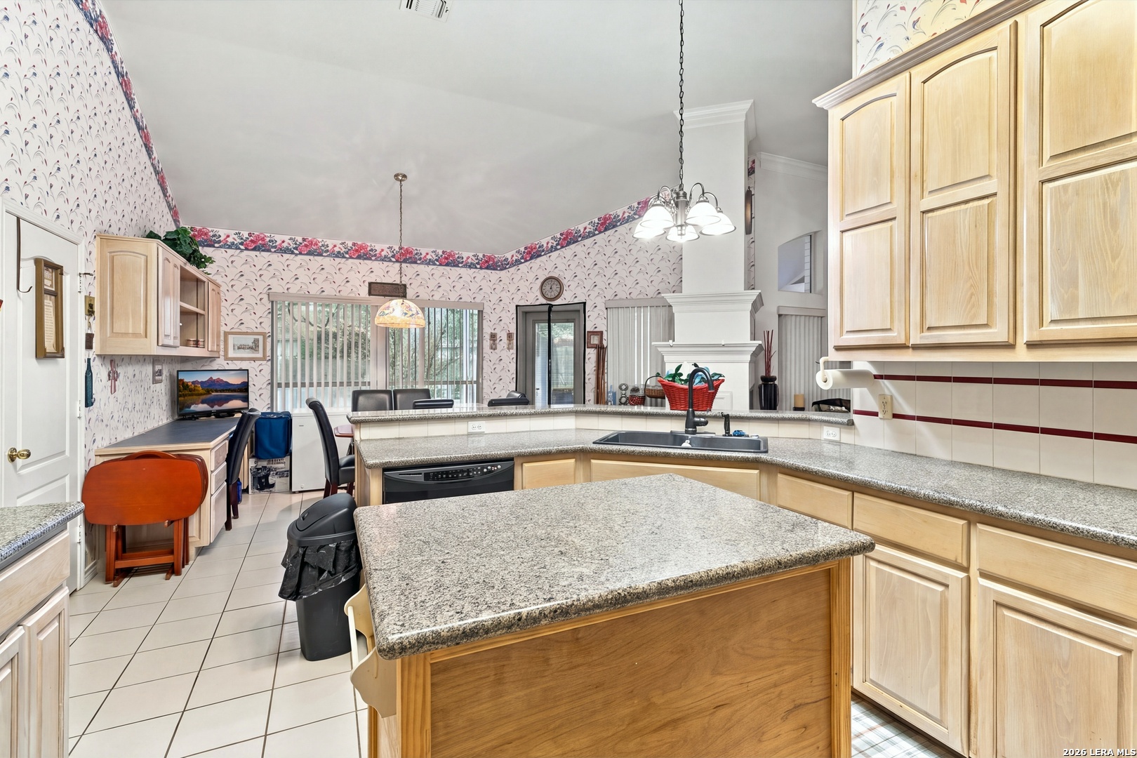 18231 CRYSTAL RIDGE DR, San Antonio, TX 78259