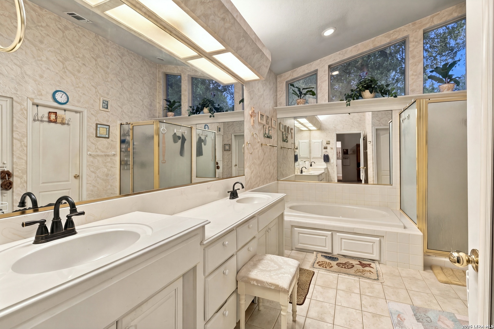 18231 CRYSTAL RIDGE DR, San Antonio, TX 78259