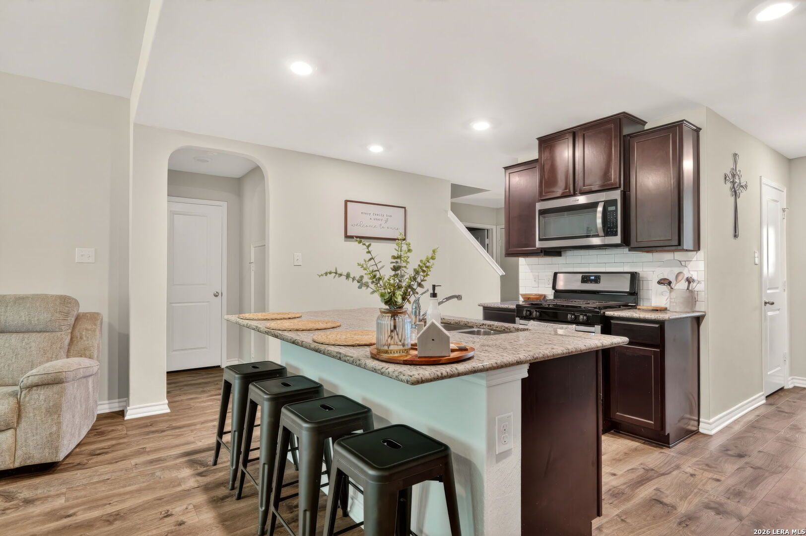 6527 HOFFMAN PLN, San Antonio, TX 78252