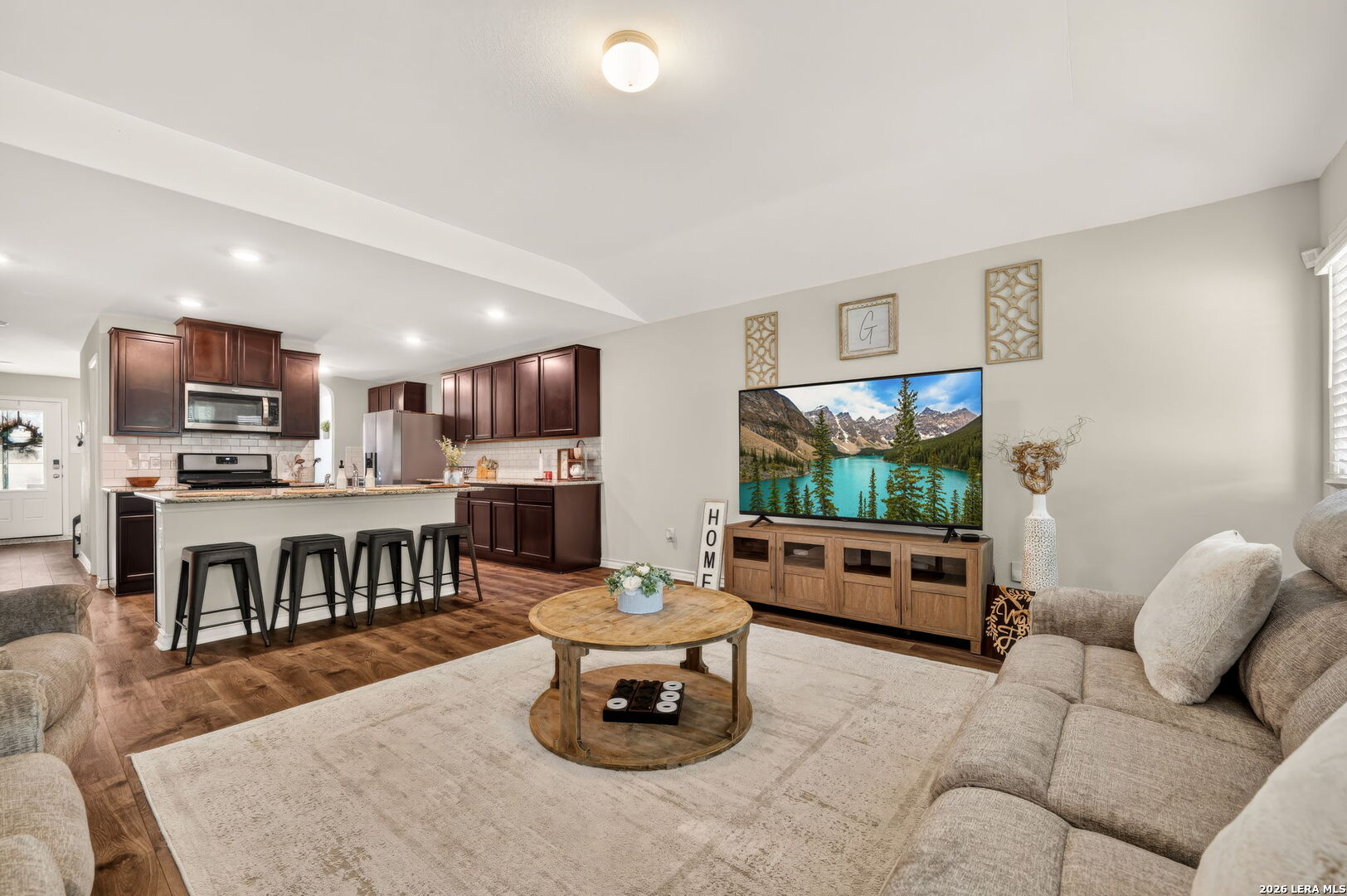 6527 HOFFMAN PLN, San Antonio, TX 78252