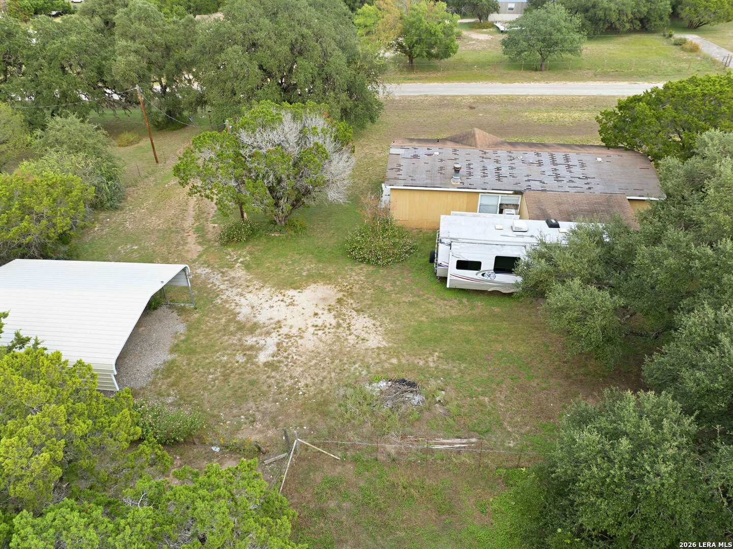 107 OAK MEADOW LN, Lakehills, TX 78063