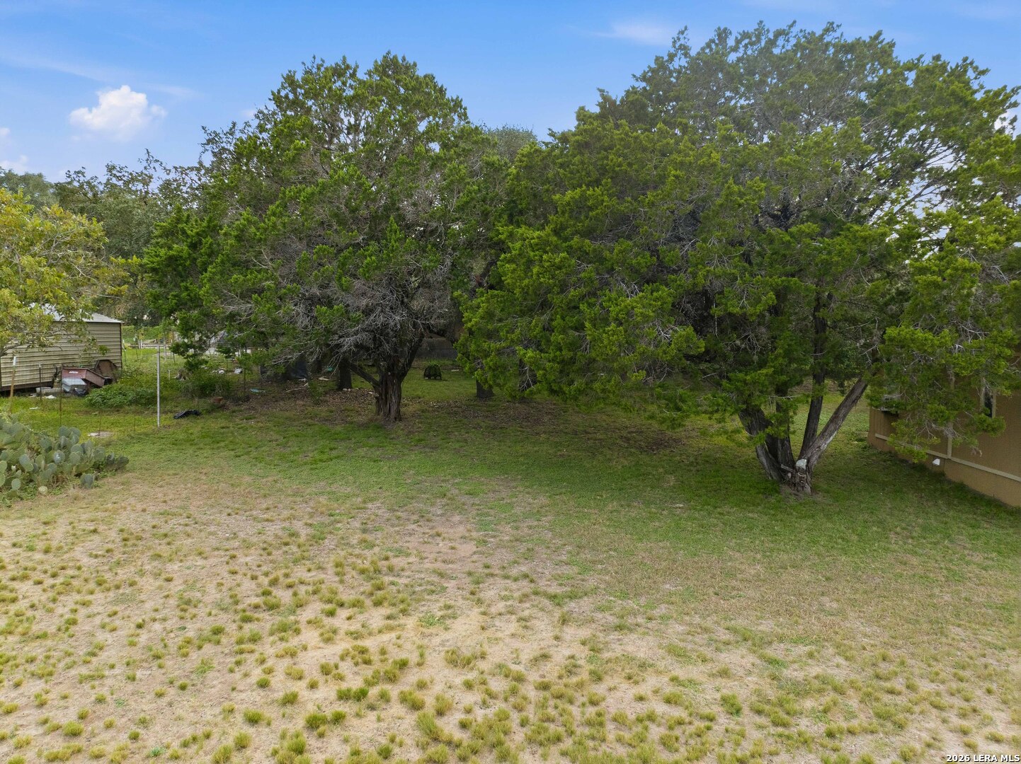 107 OAK MEADOW LN, Lakehills, TX 78063