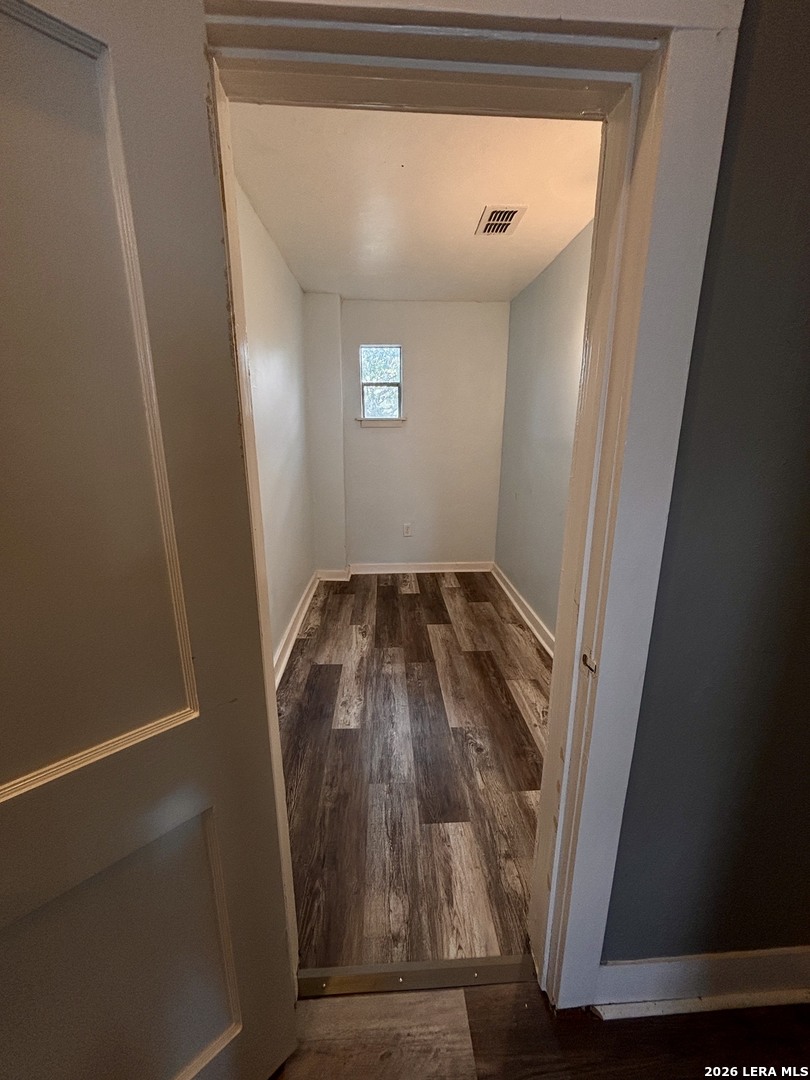 123 E 2ND ST, Elmendorf, TX 78112