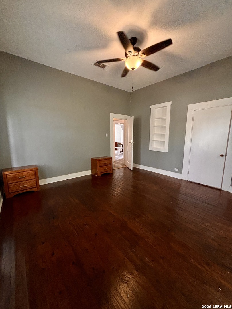 123 E 2ND ST, Elmendorf, TX 78112