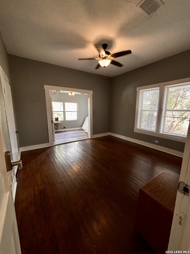 123 E 2ND ST, Elmendorf, TX 78112