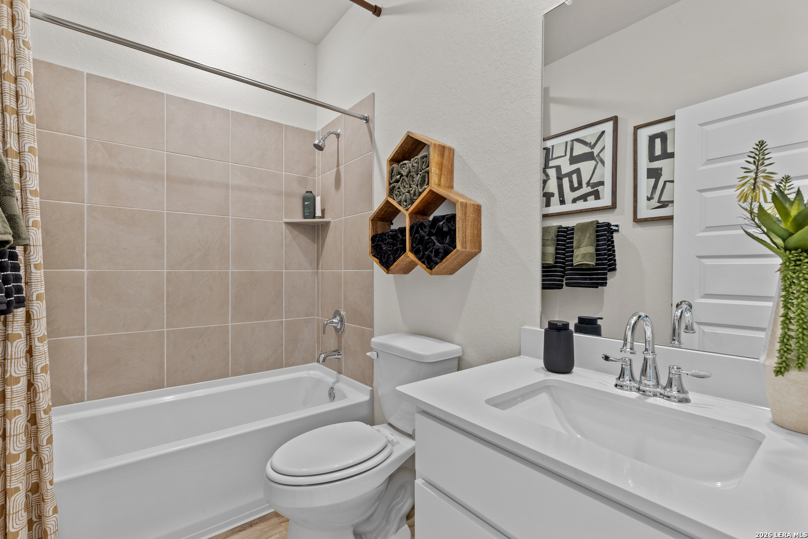 2401 Hiddenbrooke Trace, Seguin, TX 78155