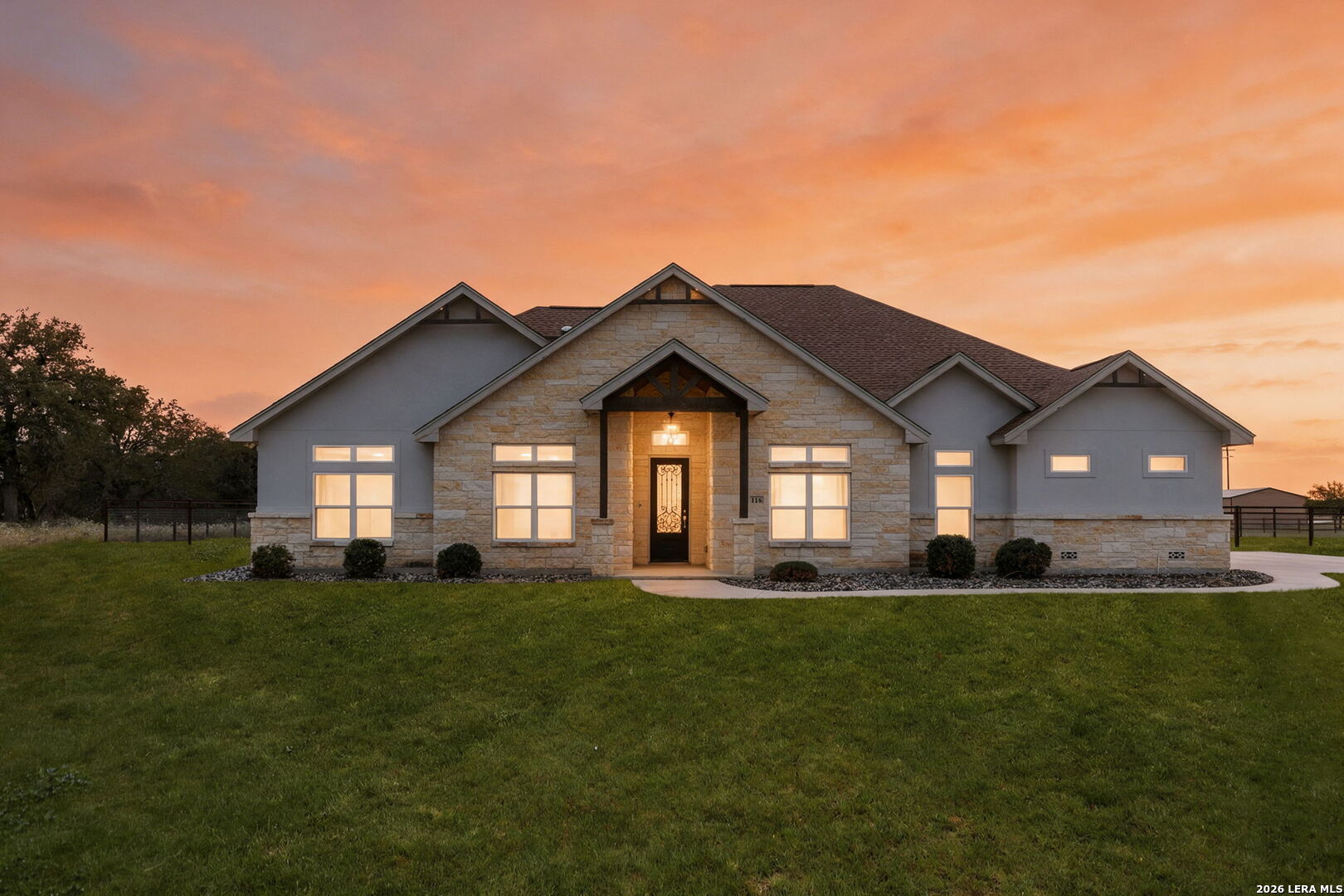 Property photo for 116 CLARENCE DR, Floresville, TX