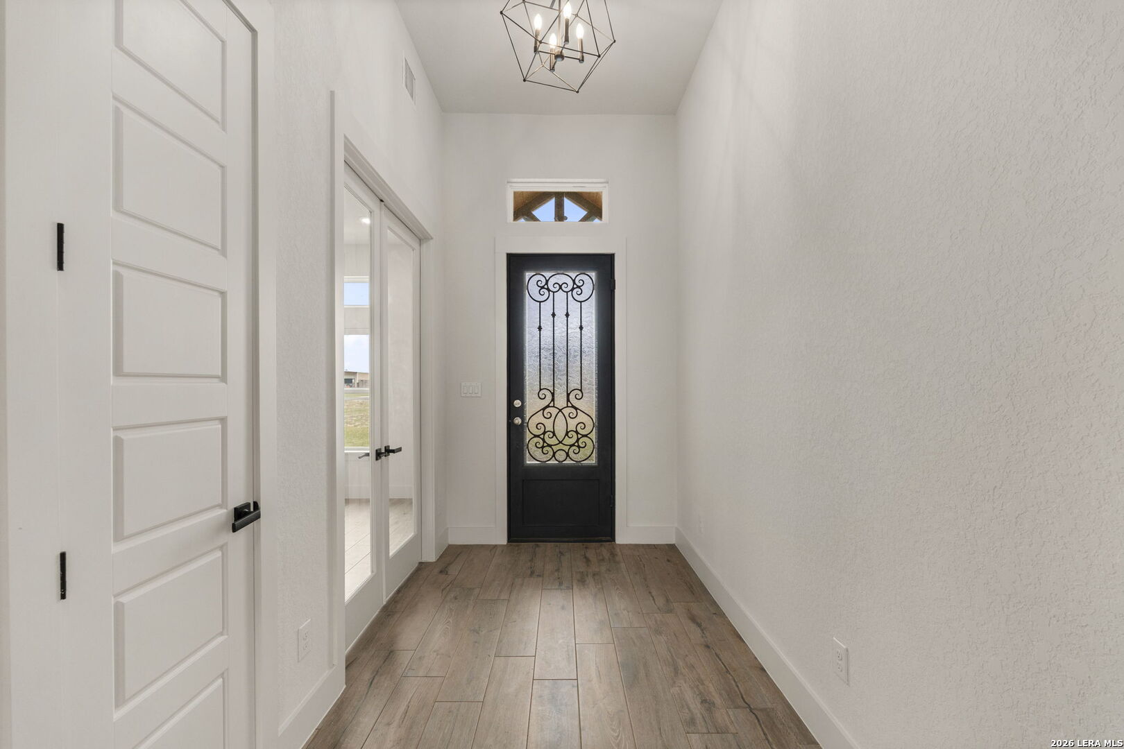 Entry/Foyer