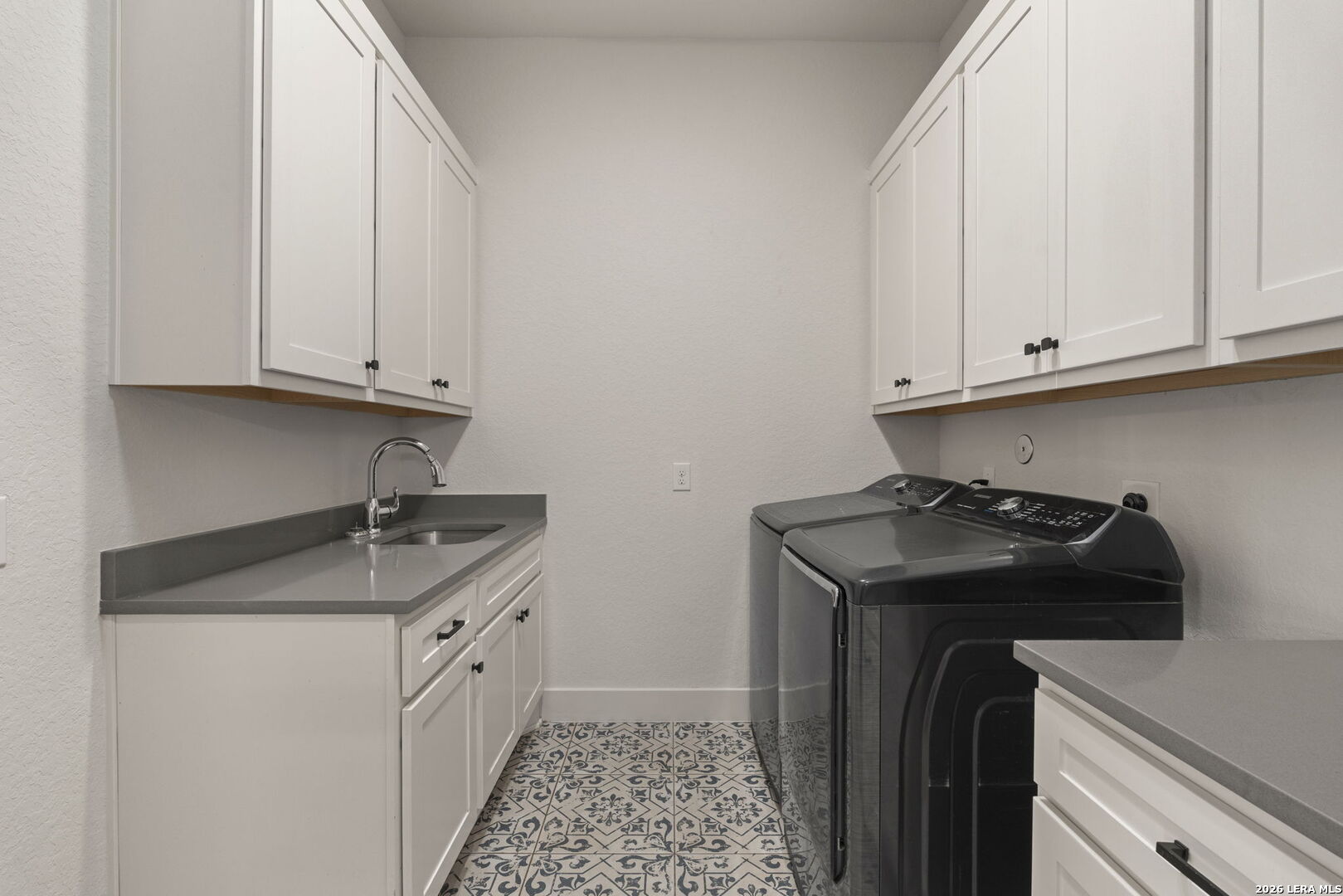 116 CLARENCE DR, Floresville, TX 78114