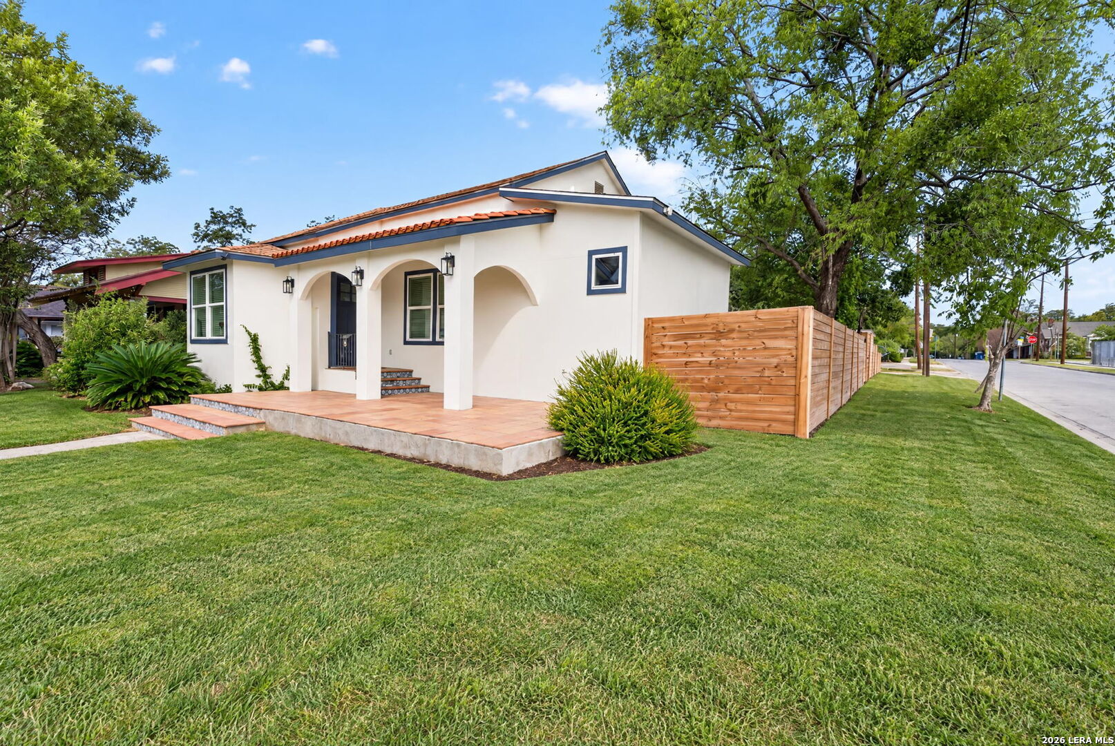 501 W AGARITA AVE, San Antonio, TX 78212