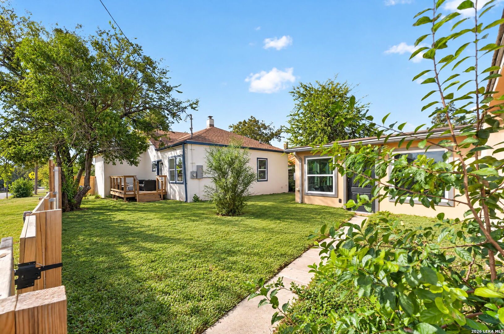 501 W AGARITA AVE, San Antonio, TX 78212