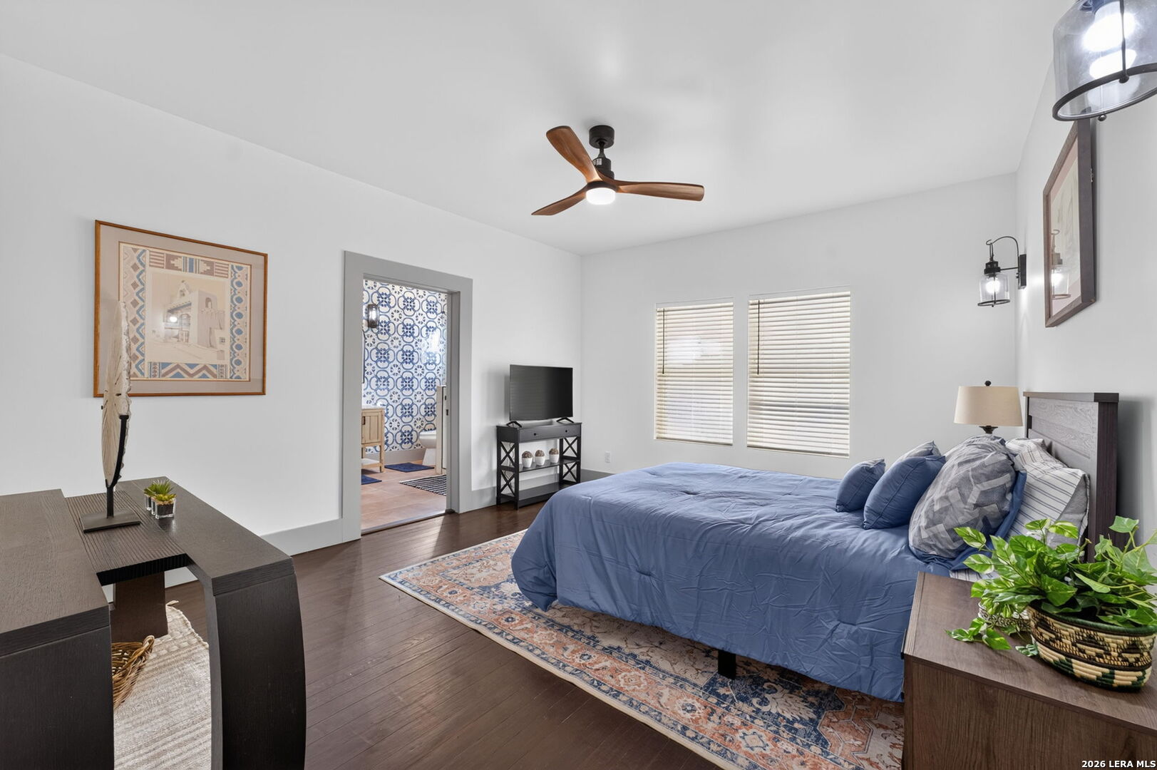 501 W AGARITA AVE, San Antonio, TX 78212