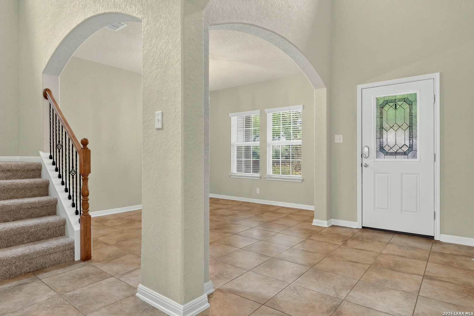 Entry/Foyer