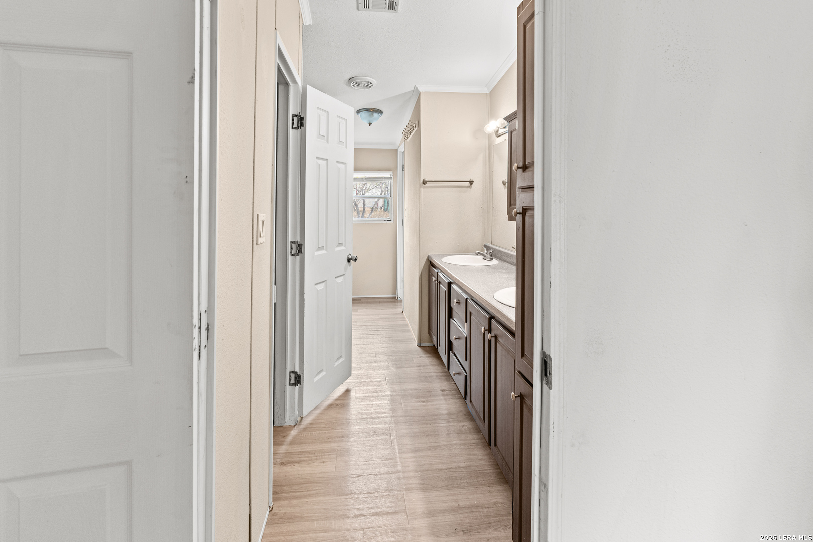 1007 COUNTY ROAD 773, Devine, TX 78016