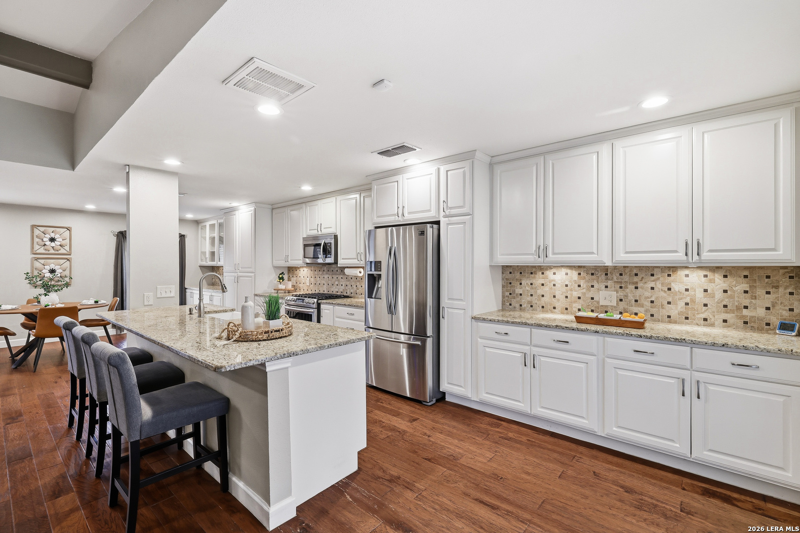 100 Fort Wayne, Universal City, TX 78148