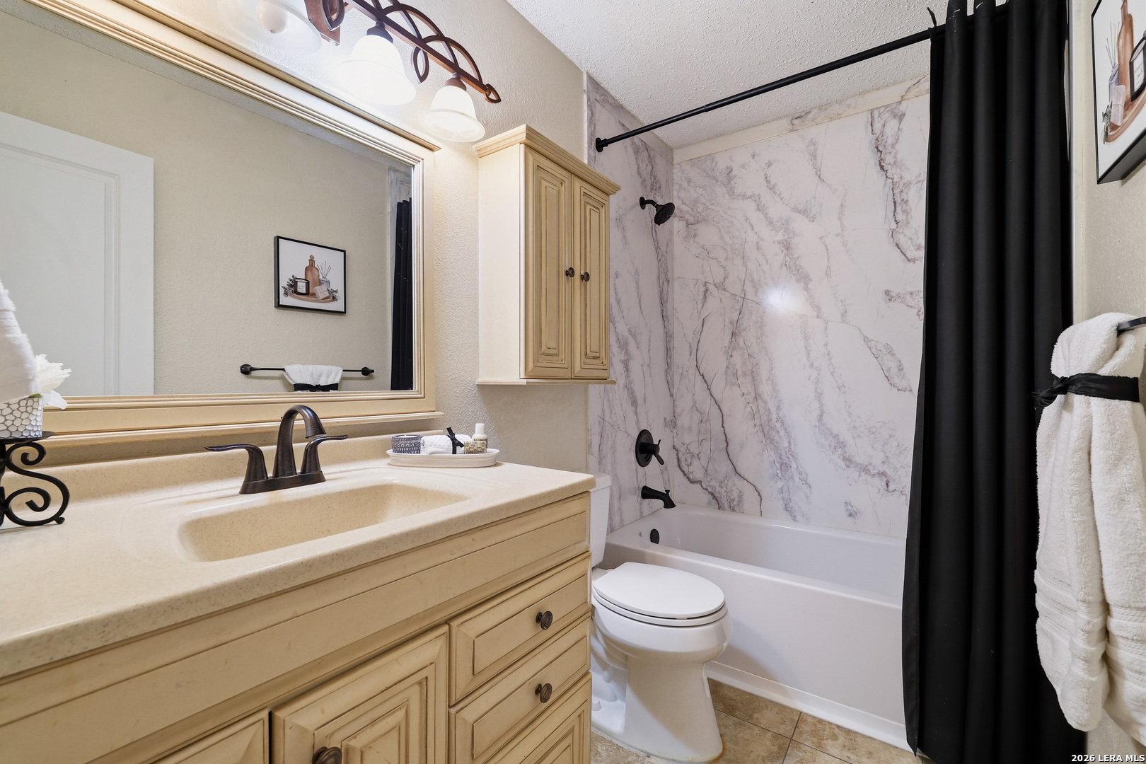 100 Fort Wayne, Universal City, TX 78148
