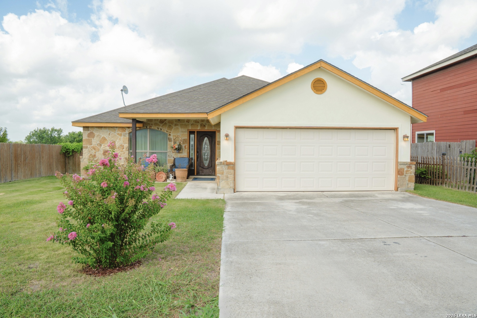 Property photo for 518 Indian Crossing, Jourdanton, TX