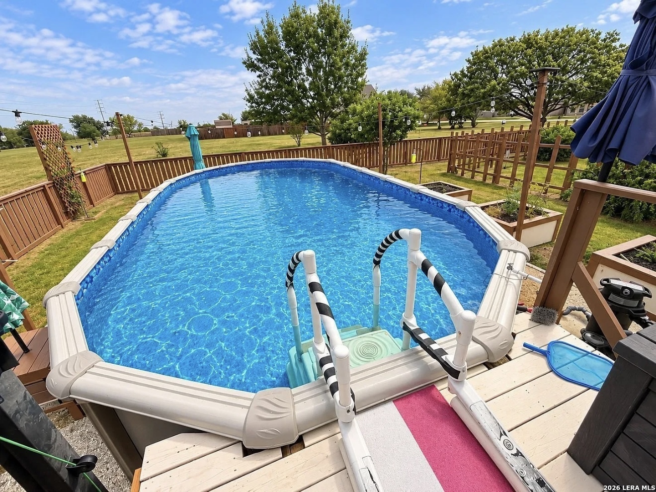 15811 WHITE CAP DR, Lytle, TX 78052