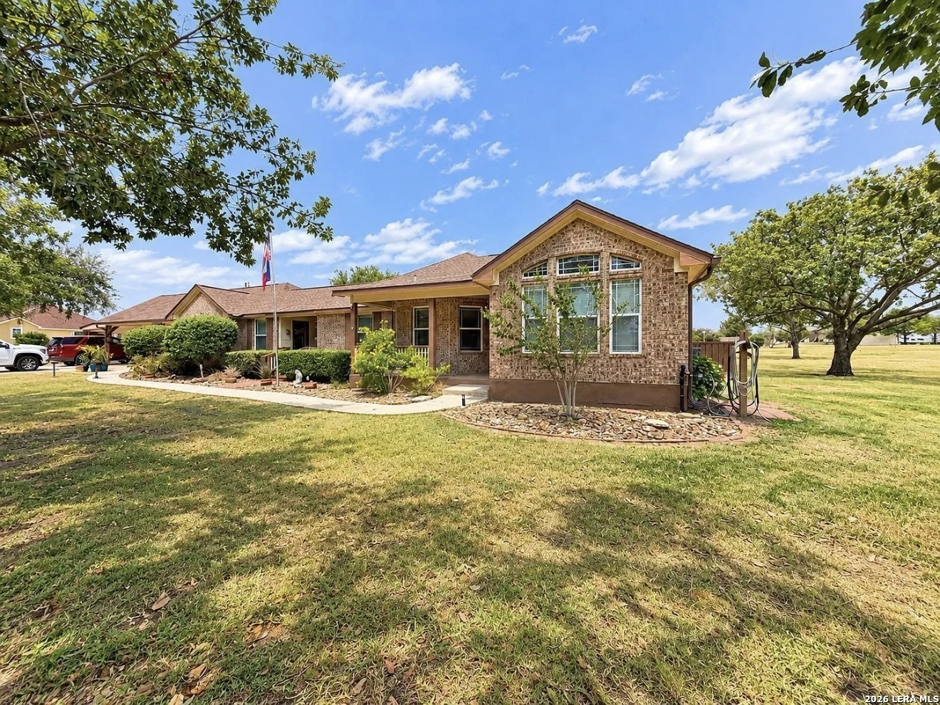15811 WHITE CAP DR, Lytle, TX 78052
