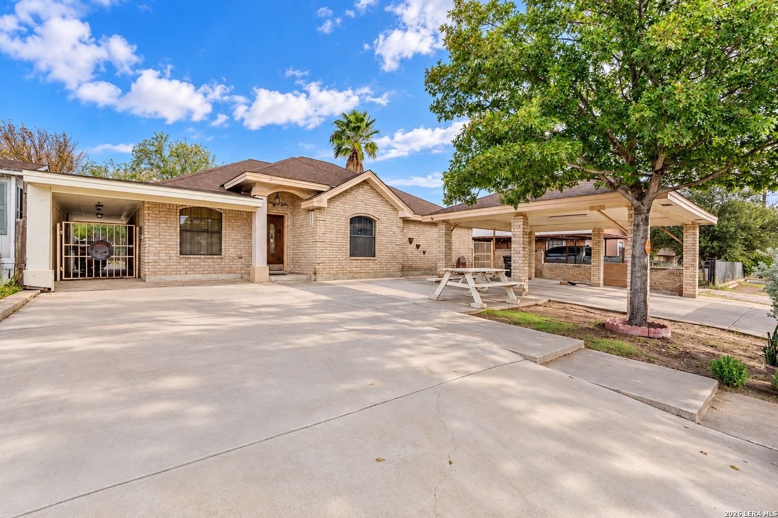 1389 MIRASOL DR, Eagle Pass, TX 78852