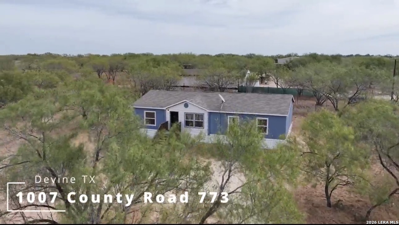 Property photo for 1007 County Road 773, Devine, TX