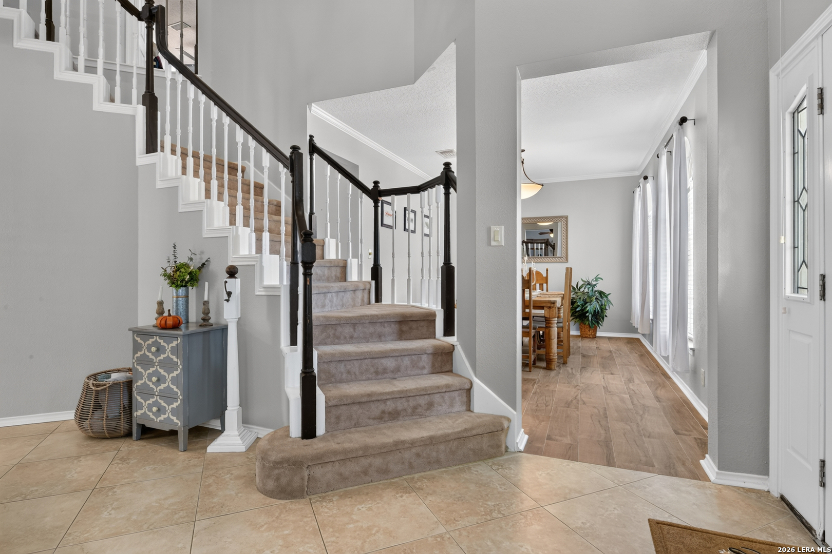 Entry/Foyer