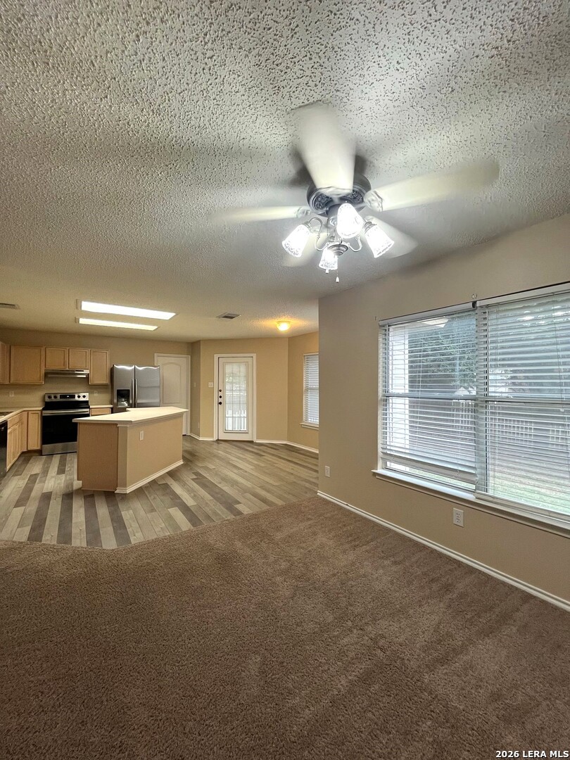 1112 Morningmist Ln, Schertz, TX 78154