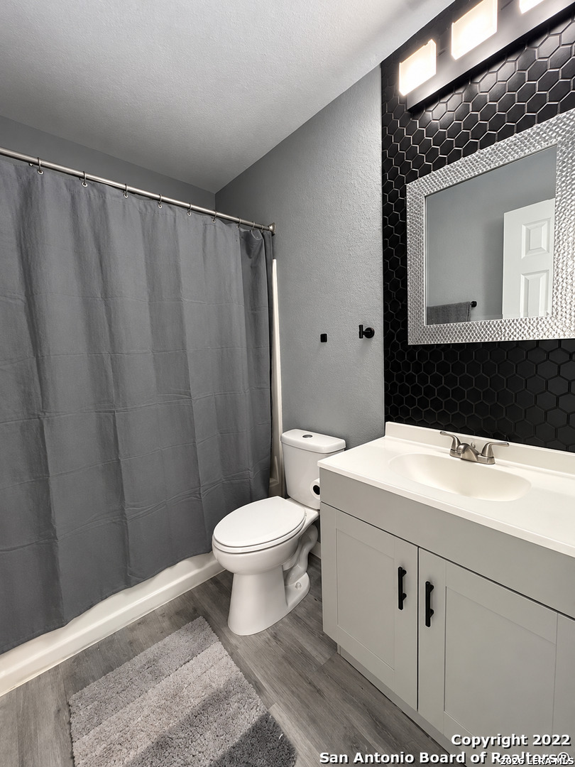 5923 FOX CYN, San Antonio, TX 78252